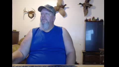 Snapshot of walkingbird chatting on 11/16/25, 01:00 walkingbird online show from 11/16/25, 01:00