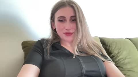 walkiria19 online show from 05/23/26, 04:22