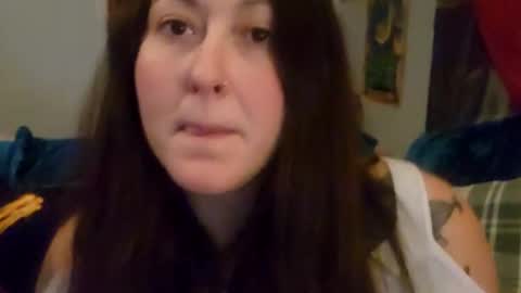 Snapshot of walnut4u chatting on 01/23/25, 04:52 Walnut4u online show from 01/23/25, 04:52