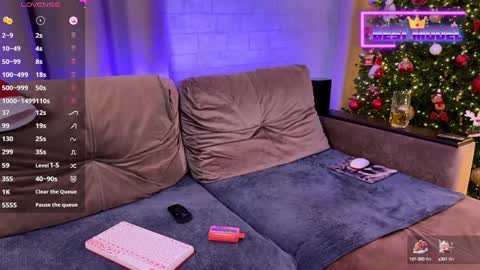 Snapshot of walt_enjoy chatting on 12/30/24, 12:54 Walt Enjoy online show from 12/30/24, 12:54