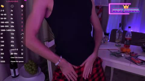 Snapshot of walt_enjoy chatting on 01/01/25, 04:39 Walt Enjoy online show from 01/01/25, 04:39