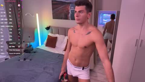 Snapshot of walt_enjoy chatting on 11/12/25, 01:44 Walt Enjoy online show from 11/12/25, 01:44