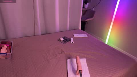 Snapshot of walt_enjoy chatting on 11/17/25, 06:24 Walt Enjoy online show from 11/17/25, 06:24