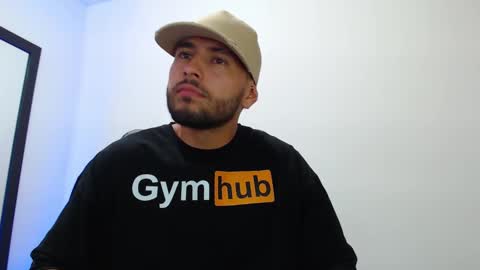 Snapshot of walter_brownn01 chatting on 01/21/25, 07:06 WALTER BROWN online show from 01/21/25, 07:06