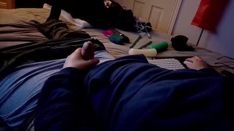 I love the ol in-n-out  online show from 03/23/26, 04:16