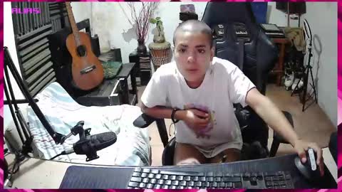 Snapshot of wanda_sra_m chatting on 04/03/26, 01:42 wanda_sra_m online show from 04/03/26, 01:42