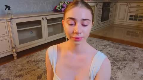 Snapshot of wandabraund chatting on 09/15/25, 03:17 hello guys im Lilian online show from 09/15/25, 03:17