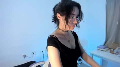 Snapshot of wandadoll chatting on 02/23/25, 07:17 Wanda online show from 02/23/25, 07:17