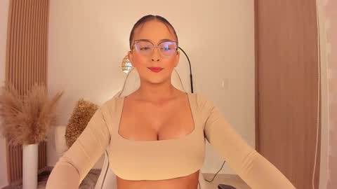 Snapshot of wandathompson_ chatting on 09/25/25, 11:03 Wanda online show from 09/25/25, 11:03