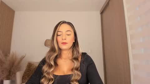 Snapshot of wandathompson_ chatting on 10/09/25, 10:57 Wanda online show from 10/09/25, 10:57