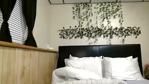 wanderlustgaal online show from 12/03/25, 09:40