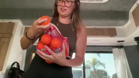 Snapshot of wanderlustjade chatting on 02/16/25, 03:48 Jade Adonis online show from 02/16/25, 03:48