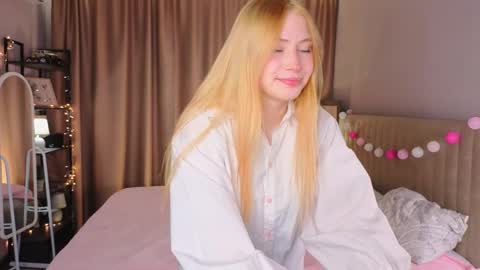 Amelia online show from 05/29/26, 06:17