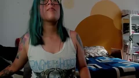 Snapshot of waningrosee chatting on 12/11/24, 07:14 Waningrose Lu online show from 12/11/24, 07:14