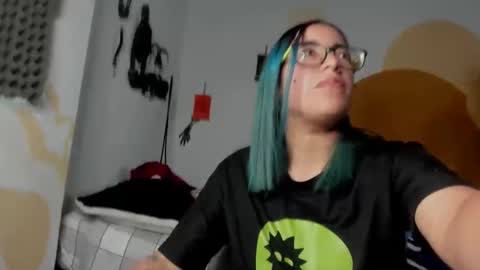 Snapshot of waningrosee chatting on 12/20/24, 04:14 Waningrose Lu online show from 12/20/24, 04:14