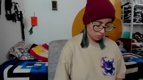 Snapshot of waningrosee chatting on 03/05/25, 04:02 Waningrose Lu online show from 03/05/25, 04:02