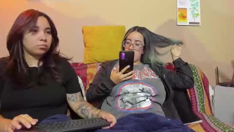 Snapshot of waningrosee chatting on 09/16/25, 11:17 Waningrose Lu online show from 09/16/25, 11:17