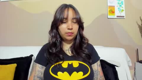 Snapshot of waningrosee chatting on 10/16/25, 05:25 Waningrose Lu online show from 10/16/25, 05:25