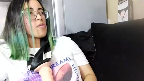 Waningrose  Lu online show from 11/08/25, 09:24