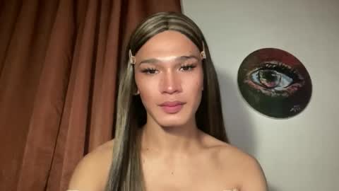 LIZA online show from 05/17/26, 03:52