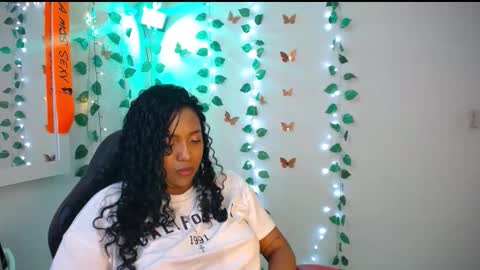 EMILY online show from 05/06/26, 04:41