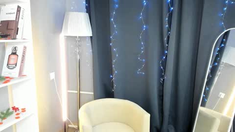 Snapshot of warmblink chatting on 02/17/26, 08:15 Samanta online show from 02/17/26, 08:15