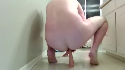 warmdick666 online show from 04/24/26, 05:10