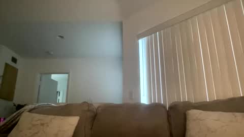 warrenpeacexxx online show from 05/04/26, 10:28