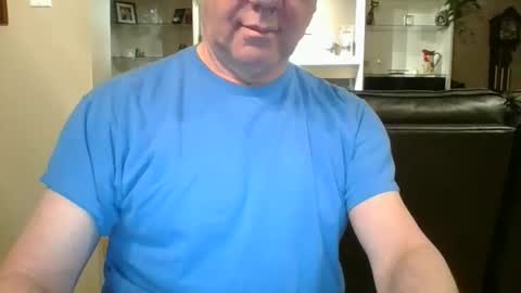 Snapshot of watchin_u_2 chatting on 02/22/26, 01:51 watchin_u_2 online show from 02/22/26, 01:51