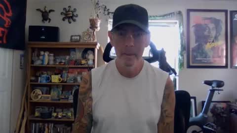 Snapshot of waterfire420 chatting on 02/01/25, 09:40 waterfire420 online show from 02/01/25, 09:40