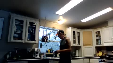 Snapshot of waterfire420 chatting on 02/14/25, 04:41 waterfire420 online show from 02/14/25, 04:41