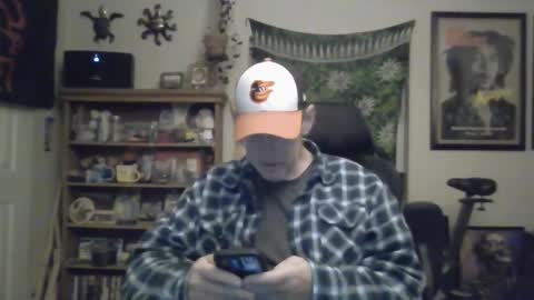 Snapshot of waterfire420 chatting on 02/15/25, 02:15 waterfire420 online show from 02/15/25, 02:15