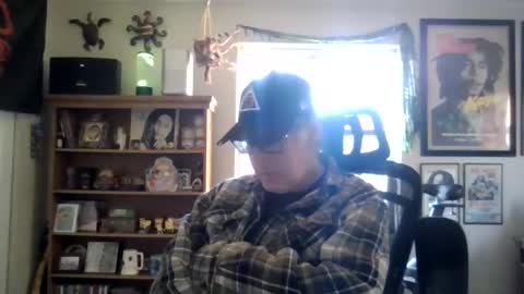 Snapshot of waterfire420 chatting on 10/18/25, 10:32 waterfire420 online show from 10/18/25, 10:32