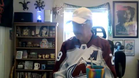 Snapshot of waterfire420 chatting on 10/31/25, 10:33 waterfire420 online show from 10/31/25, 10:33