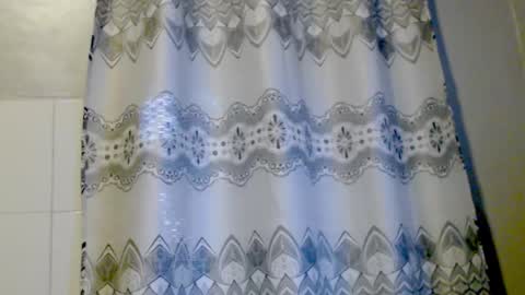 Snapshot of watermelon05 chatting on 11/17/25, 03:07 watermelon05 online show from 11/17/25, 03:07