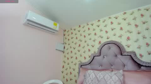 Milf Latina online show from 06/25/26, 01:59