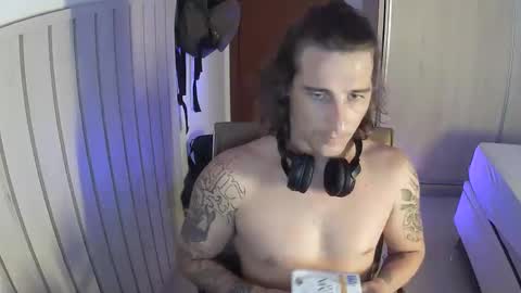 wave_boyy online show from 04/27/26, 07:12