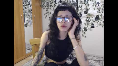 Mina online show from 09/09/25, 07:13