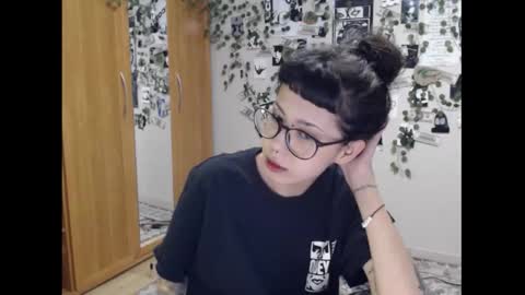 Mina online show from 09/10/25, 06:52