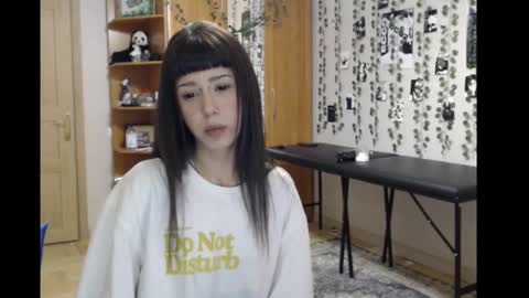 Mina online show from 12/05/25, 07:10