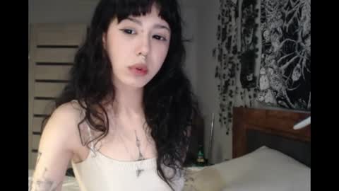 Mina online show from 07/04/26, 07:53
