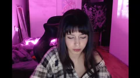 Mina online show from 07/20/26, 12:03