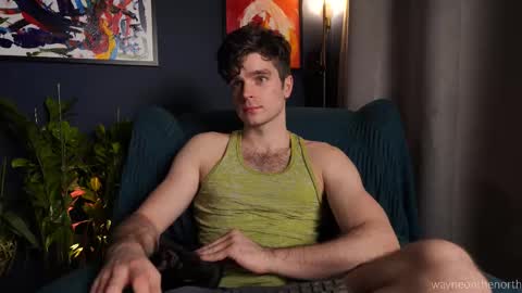 Snapshot of waynenorth chatting on 12/14/25, 04:23 waynenorth online show from 12/14/25, 04:23