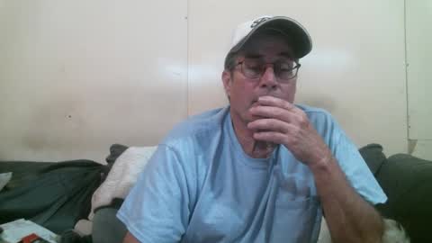 Snapshot of wbfarm chatting on 03/16/26, 01:55 WB Farm online show from 03/16/26, 01:55