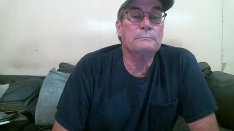 Snapshot of wbfarm chatting on 03/25/26, 02:28 WB Farm online show from 03/25/26, 02:28