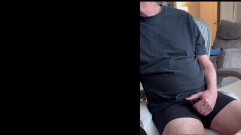 Luvs To Play. online show from 12/15/24, 07:21