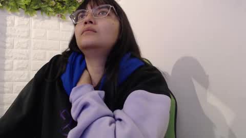 Trixie 3 online show from 02/21/25, 01:55