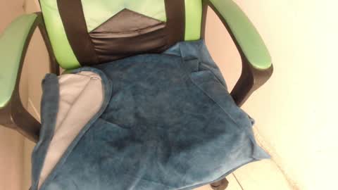 Trixie 3 online show from 09/26/25, 01:48