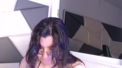 Trixie 3 online show from 10/10/25, 01:43