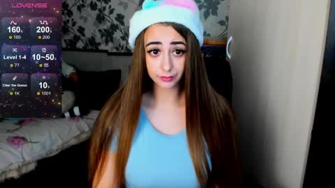 Snapshot of weakness4u chatting on 12/27/24, 05:52 Maya online show from 12/27/24, 05:52